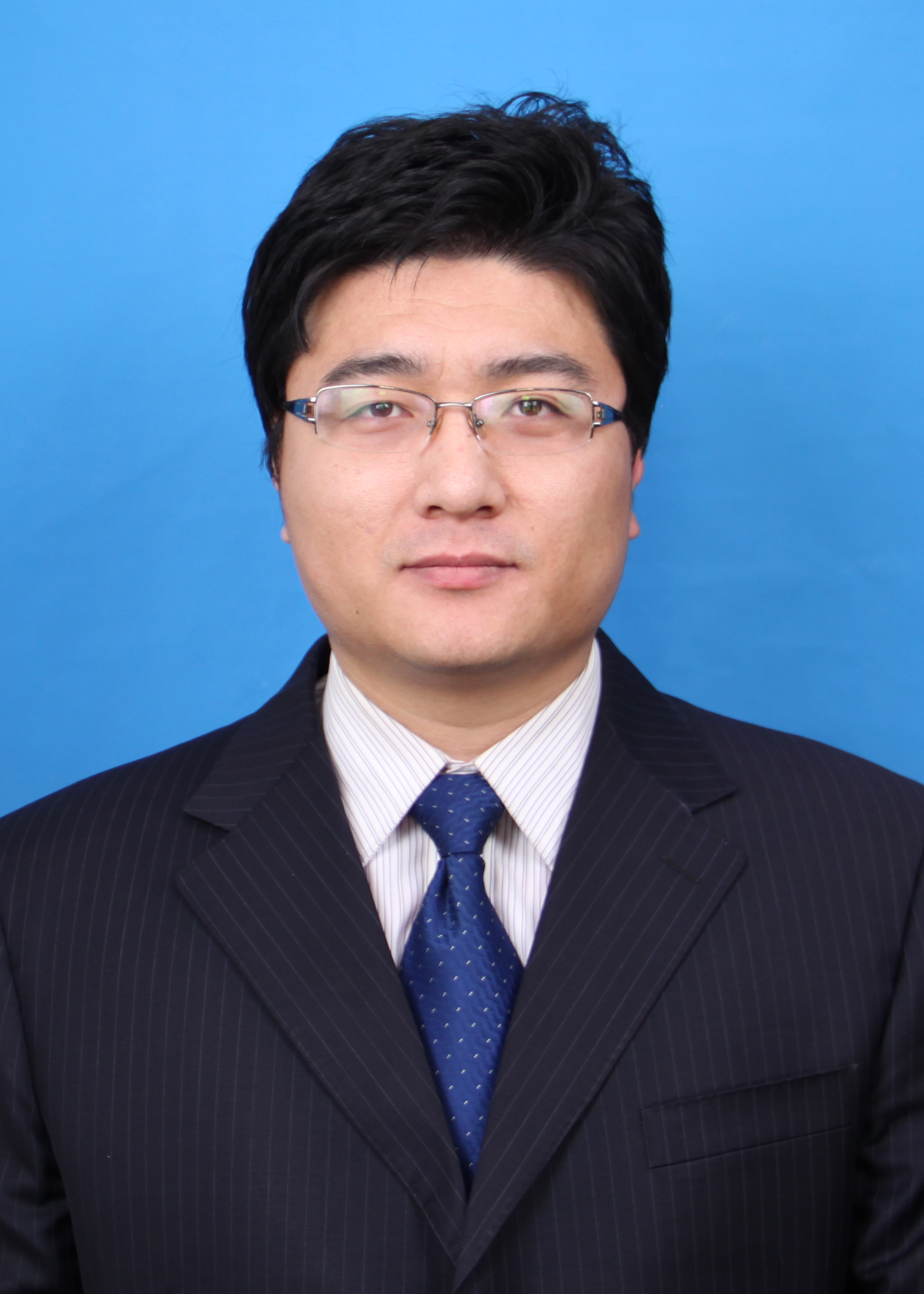 点击照片，查看专家专长、出诊时间