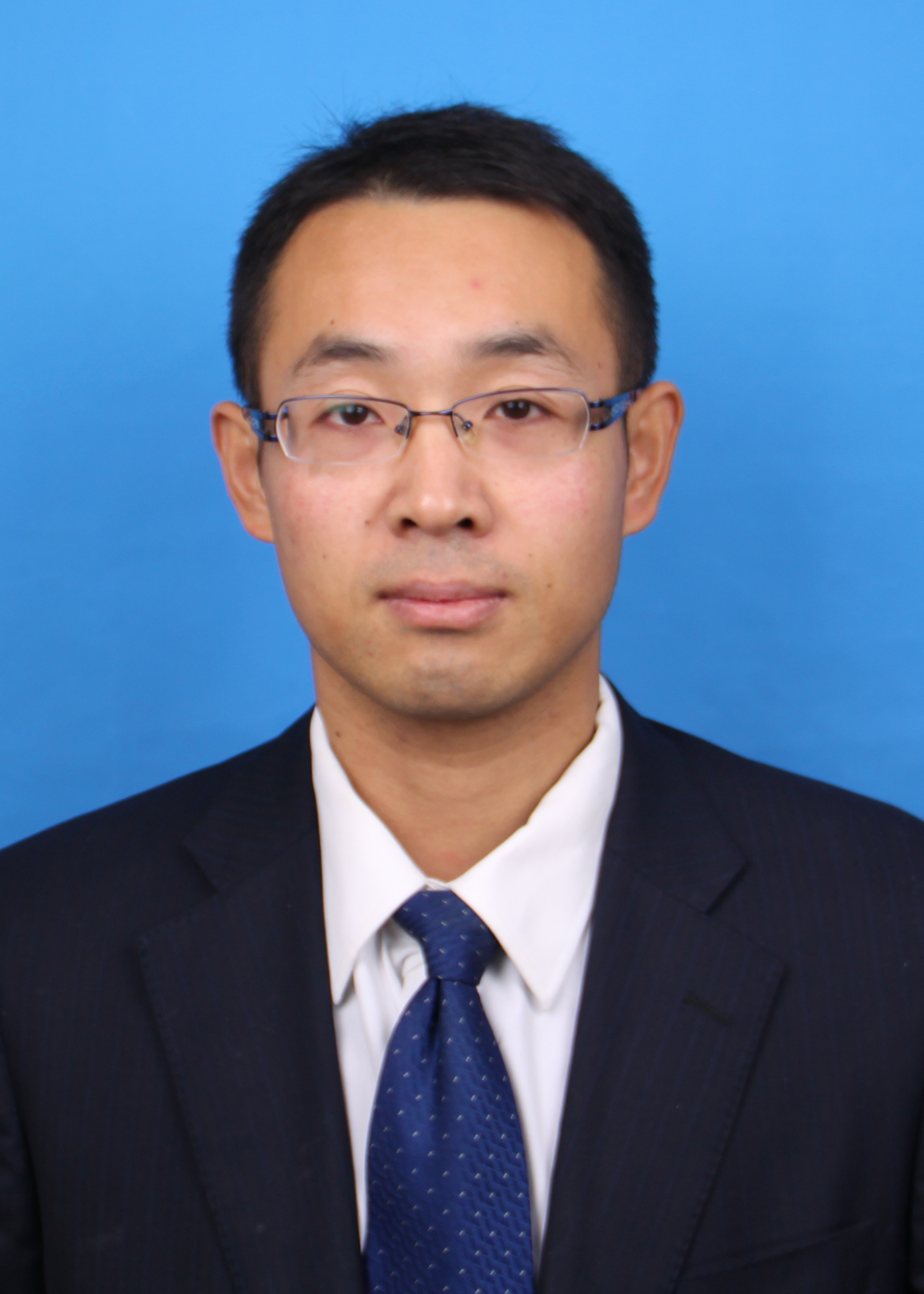 点击照片，查看专家专长、出诊时间